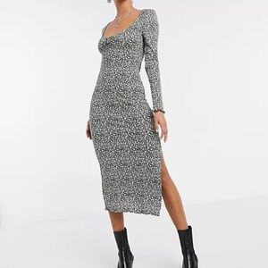 Topshop Floral Print Scoop Neck Midi Dress in Green, Size 04